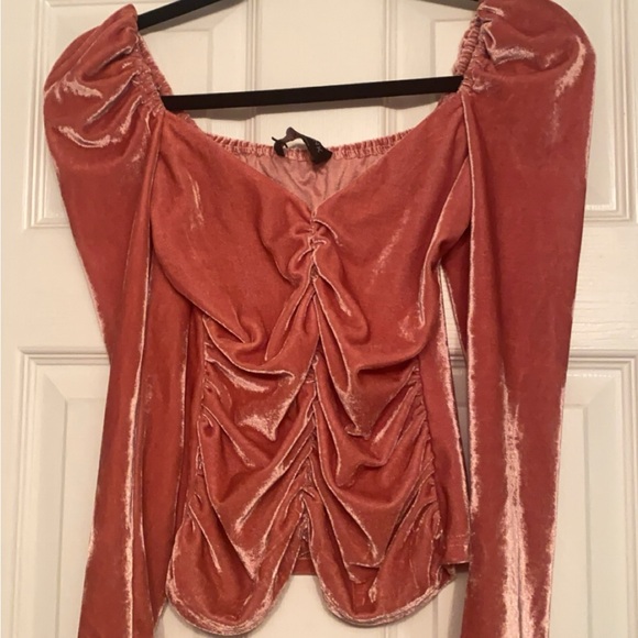 MinkPink Mekness Ruched Top in Blush. Made in Australia MSRP 70$ size XS. - Picture 5 of 5